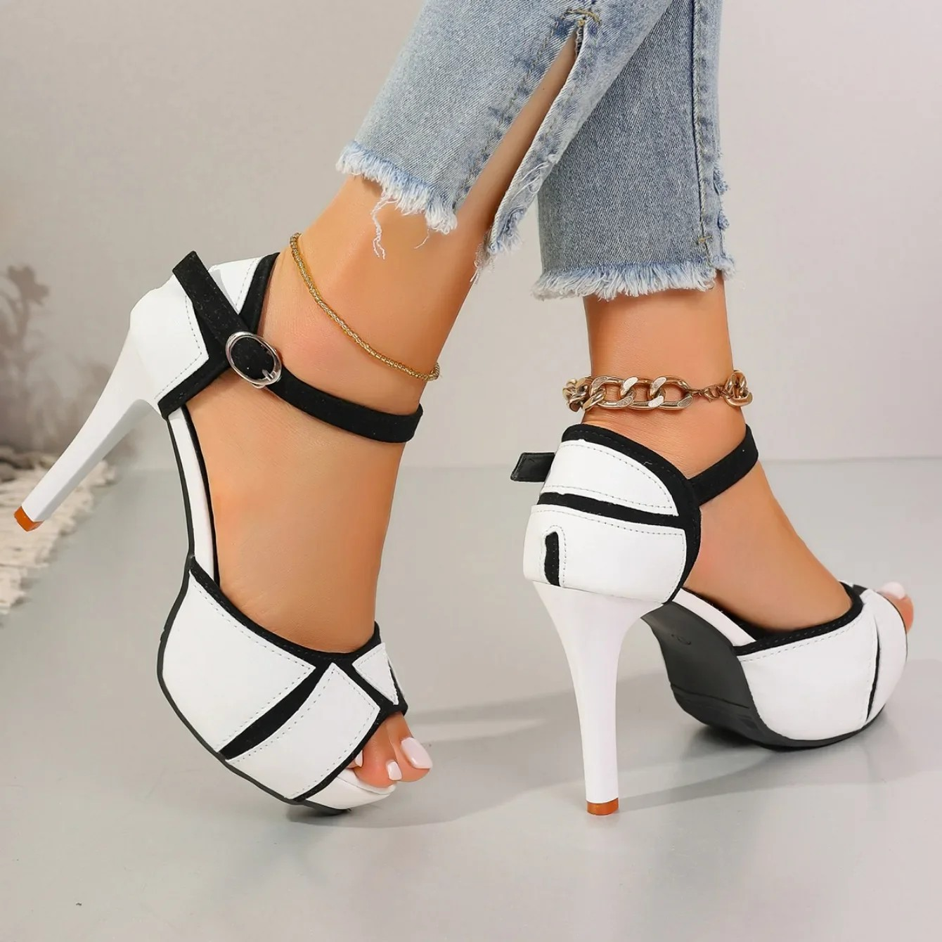 Viktoria Chic Heels